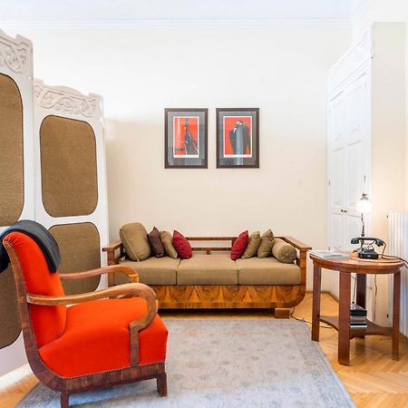 Stunning Spacious Art Nouveau Apart , Grand Piano Apartman Budapest Kültér fotó