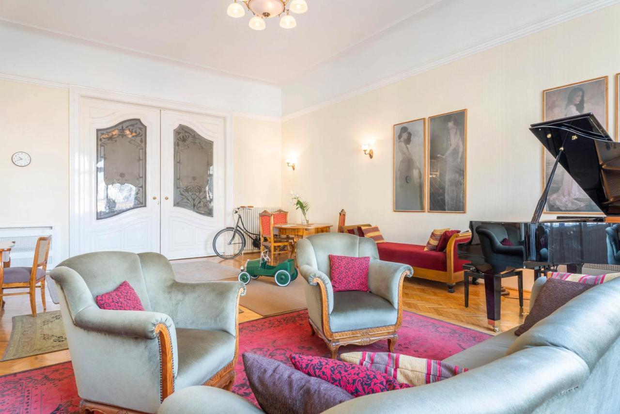 Stunning Spacious Art Nouveau Apart , Grand Piano Apartman Budapest Kültér fotó
